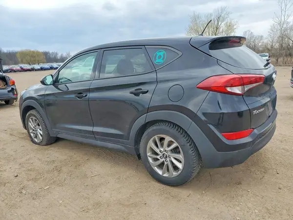 KM8J2CA47JU803654 2018 HYUNDAI TUCSON - Image 2