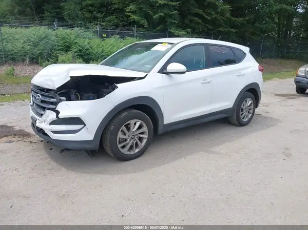 KM8J2CA47JU821233 2018 HYUNDAI TUCSON - Image 2
