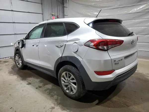 KM8J2CA47JU822396 2018 HYUNDAI TUCSON - Image 2