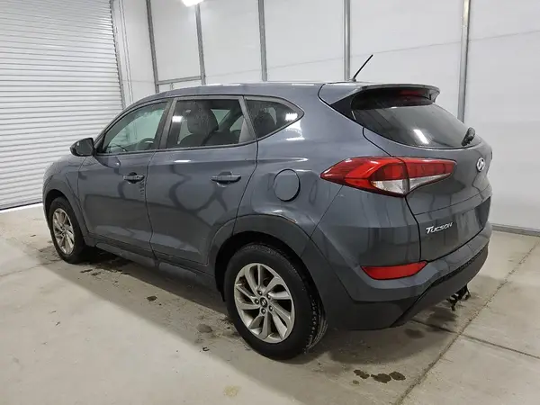 KM8J2CA47JU824164 2018 HYUNDAI TUCSON - Image 2