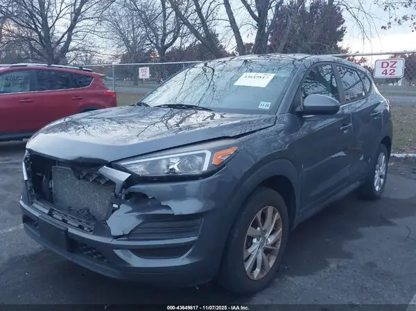 KM8J2CA47KU039631 2019 HYUNDAI TUCSON - Image 2