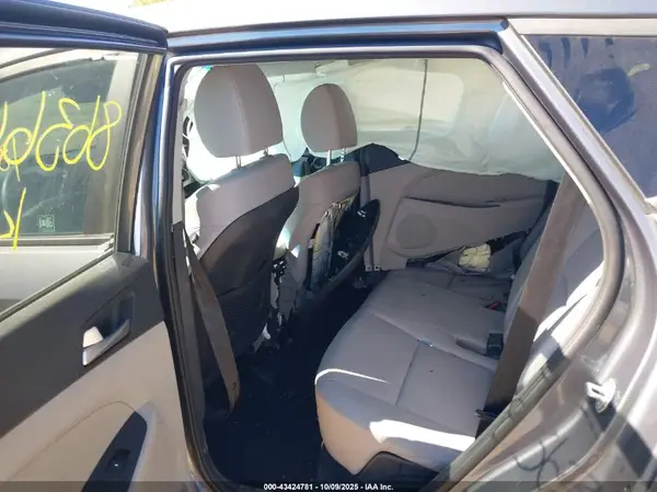 KM8J2CA47KU863645 2019 HYUNDAI TUCSON - Image 8