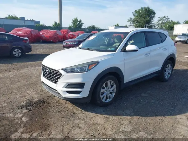 KM8J2CA47KU864827 2019 HYUNDAI TUCSON - Image 2