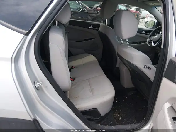 KM8J2CA47KU877397 2019 HYUNDAI TUCSON - Image 8