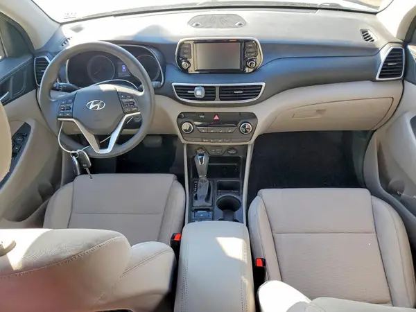 KM8J2CA47KU877402 2019 HYUNDAI TUCSON - Image 8