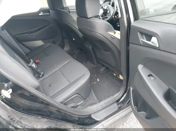 KM8J2CA47KU883670 2019 HYUNDAI TUCSON - Image 8