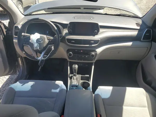 KM8J2CA47KU886603 2019 HYUNDAI TUCSON - Image 8