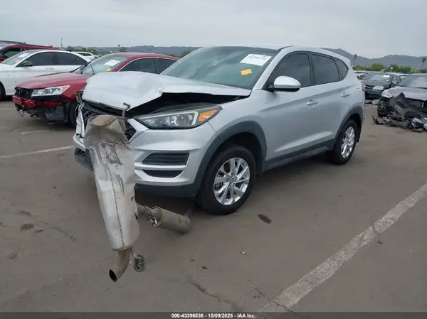 KM8J2CA47KU890117 2019 HYUNDAI TUCSON - Image 2