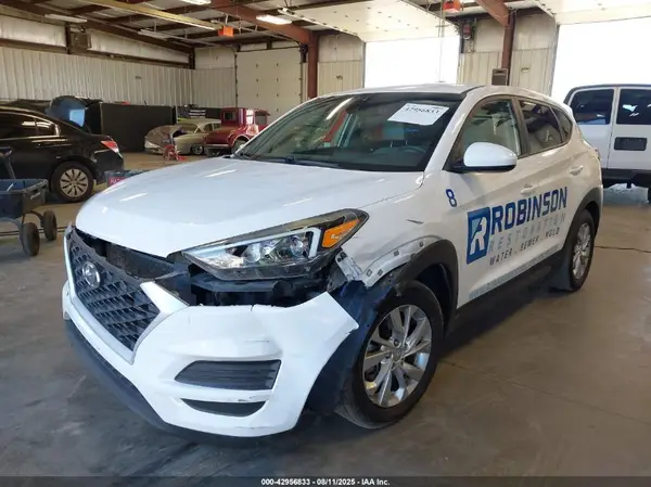 KM8J2CA47KU896757 2019 HYUNDAI TUCSON - Image 2