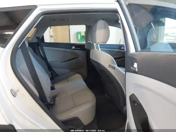 KM8J2CA47KU896757 2019 HYUNDAI TUCSON - Image 8