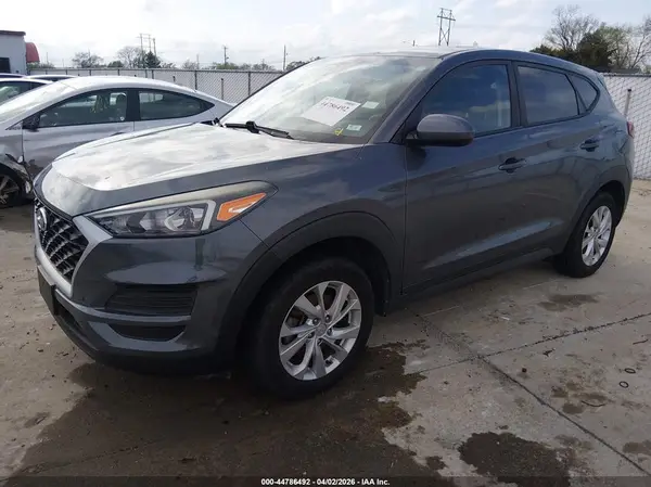 KM8J2CA47KU909135 2019 HYUNDAI TUCSON - Image 2