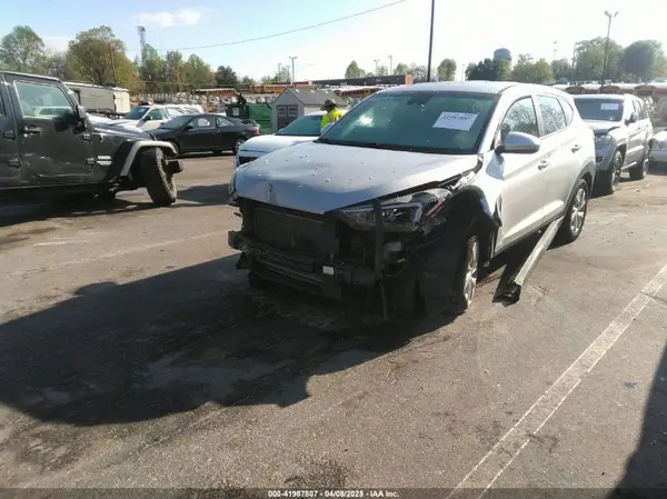 KM8J2CA47KU918983 2019 HYUNDAI TUCSON - Image 2