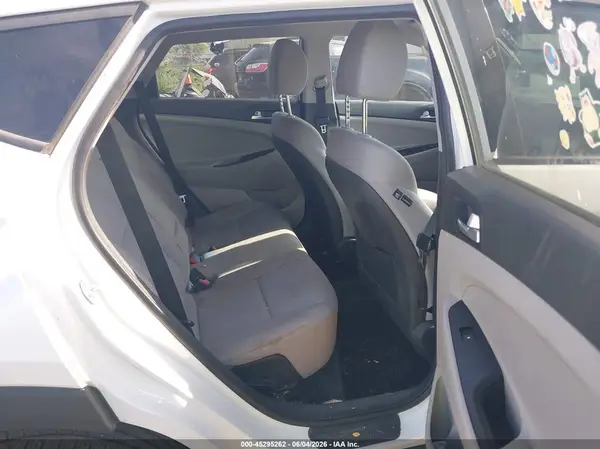 KM8J2CA47KU941342 2019 HYUNDAI TUCSON - Image 8