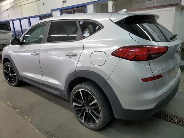 KM8J2CA47KU952034 2019 HYUNDAI TUCSON - Image 2