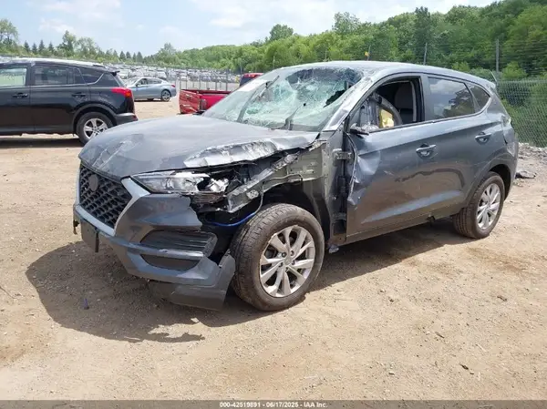 KM8J2CA47KU956908 2019 HYUNDAI TUCSON - Image 2