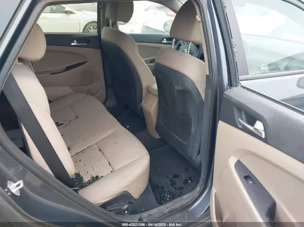 KM8J2CA47KU993439 2019 HYUNDAI TUCSON - Image 8