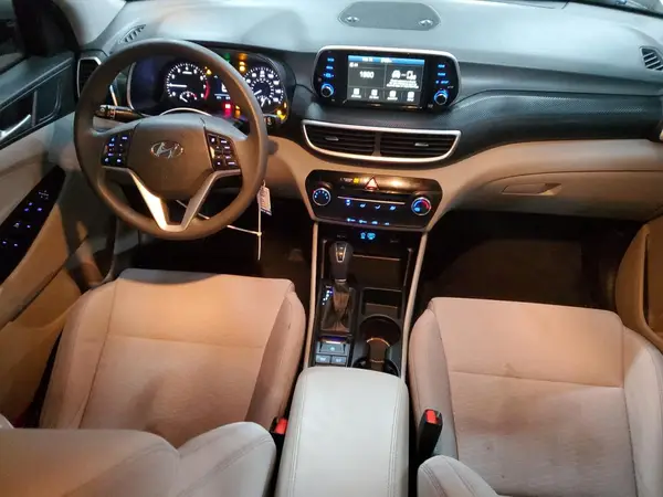 KM8J2CA47LU113986 2020 HYUNDAI TUCSON - Image 8