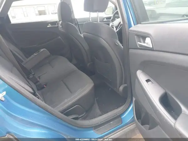 KM8J2CA47LU122557 2020 HYUNDAI TUCSON - Image 8