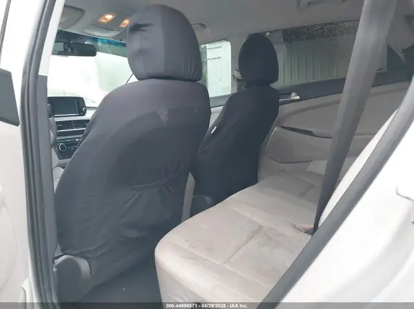 KM8J2CA47LU149032 2020 HYUNDAI TUCSON - Image 8