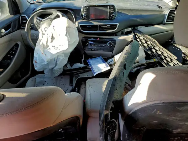 KM8J2CA47LU246022 2020 HYUNDAI TUCSON - Image 8