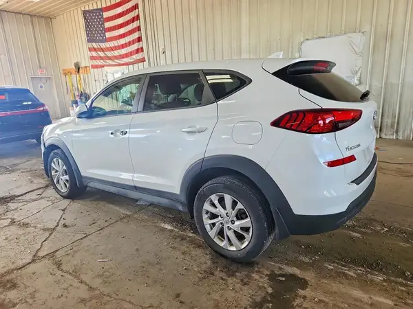 KM8J2CA47MU290619 2021 HYUNDAI TUCSON - Image 2