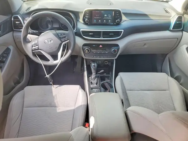 KM8J2CA47MU368221 2021 HYUNDAI TUCSON - Image 8