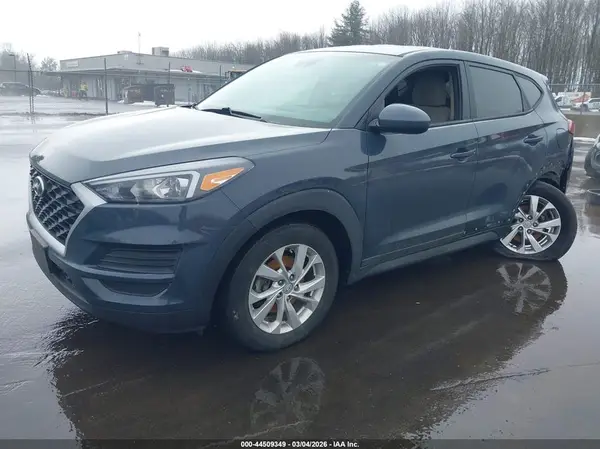 KM8J2CA47MU374875 2021 HYUNDAI TUCSON - Image 2