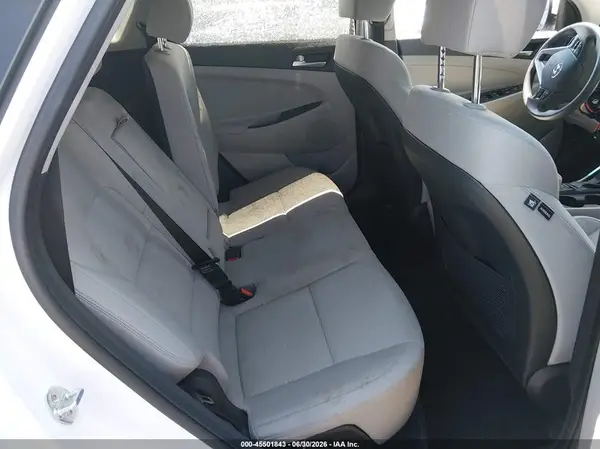 KM8J2CA47MU391031 2021 HYUNDAI TUCSON - Image 8