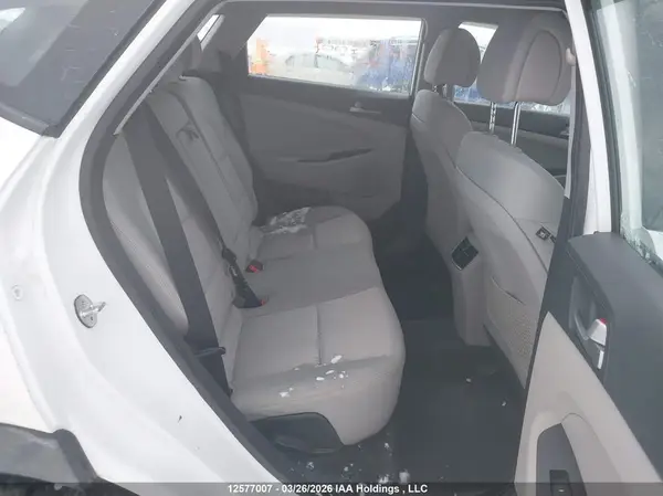KM8J2CA48HU579126 2017 HYUNDAI TUCSON - Image 8