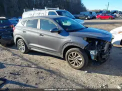 KM8J2CA48JU631165 2018 HYUNDAI TUCSON