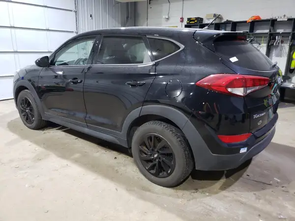 KM8J2CA48JU642084 2018 HYUNDAI TUCSON - Image 2