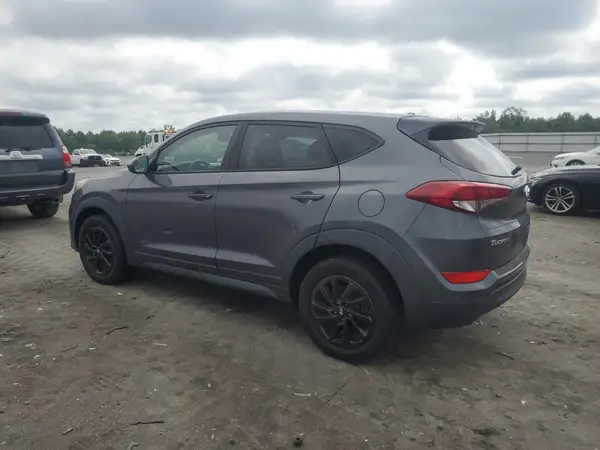 KM8J2CA48JU656566 2018 HYUNDAI TUCSON - Image 2