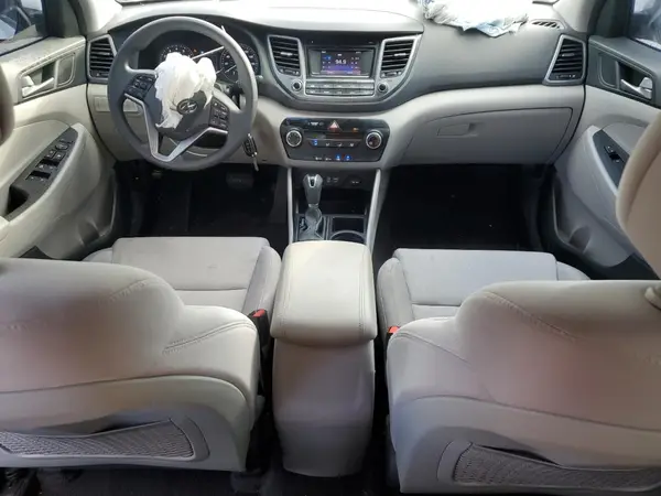 KM8J2CA48JU701473 2018 HYUNDAI TUCSON - Image 8