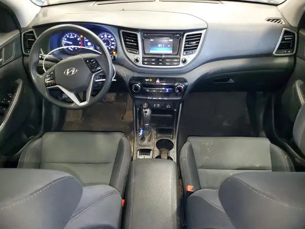 KM8J2CA48JU756926 2018 HYUNDAI TUCSON - Image 8