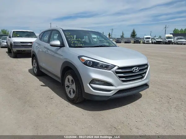 KM8J2CA48JU763651 2018 HYUNDAI TUCSON - Image 1