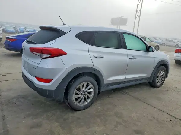2018 HYUNDAI TUCSON COPART lot 75392585 auction photo 3