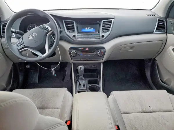 KM8J2CA48JU778909 2018 HYUNDAI TUCSON - Image 8
