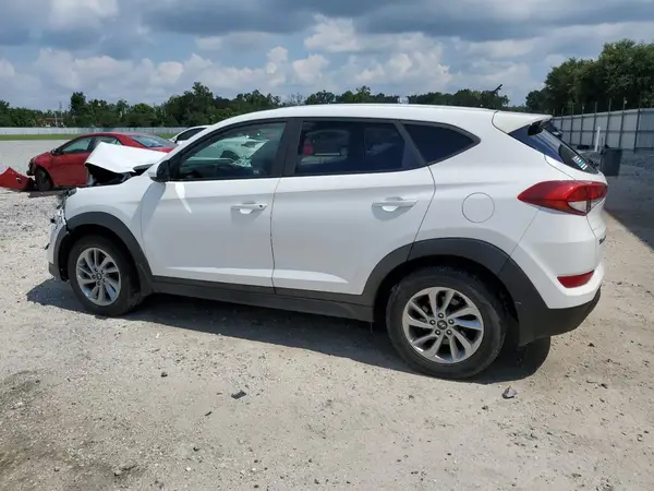 KM8J2CA48JU820267 2018 HYUNDAI TUCSON - Image 2