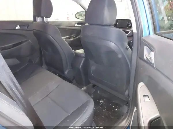 KM8J2CA48KU027746 2019 HYUNDAI TUCSON - Image 8