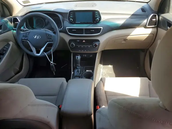 KM8J2CA48KU043395 2019 HYUNDAI TUCSON - Image 8