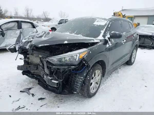 KM8J2CA48KU837362 2019 HYUNDAI TUCSON - Image 2