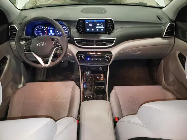 KM8J2CA48KU857482 2019 HYUNDAI TUCSON - Image 8