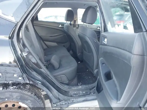 KM8J2CA48KU868238 2019 HYUNDAI TUCSON - Image 8