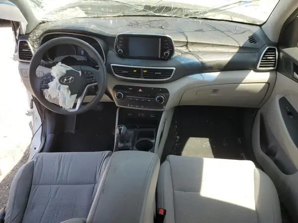 KM8J2CA48KU889316 2019 HYUNDAI TUCSON - Image 8
