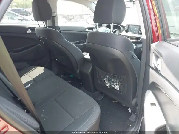 KM8J2CA48KU895388 2019 HYUNDAI TUCSON - Image 8