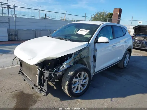 KM8J2CA48KU900850 2019 HYUNDAI TUCSON - Image 2