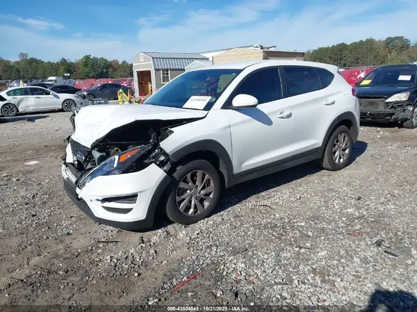 KM8J2CA48KU919799 2019 HYUNDAI TUCSON - Image 2