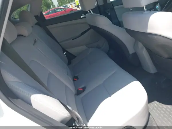 KM8J2CA48KU925344 2019 HYUNDAI TUCSON - Image 8