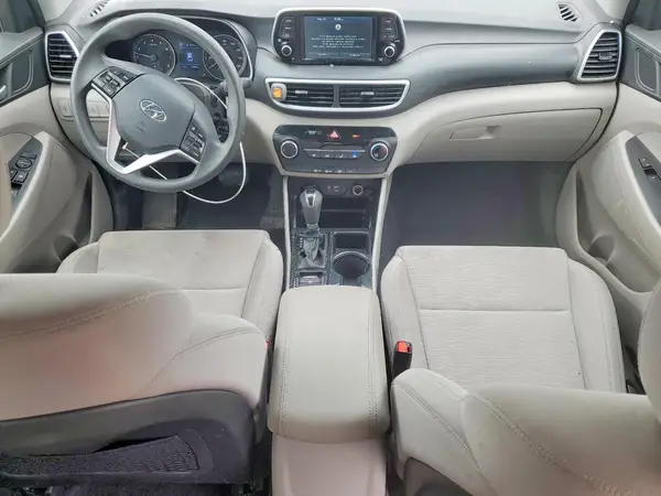 KM8J2CA48KU927997 2019 HYUNDAI TUCSON - Image 8