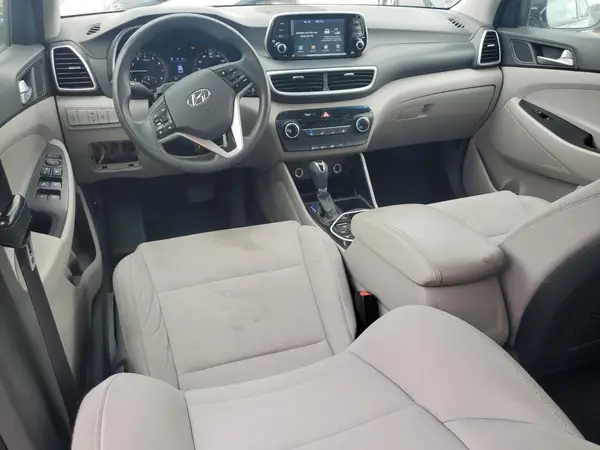 KM8J2CA48KU935713 2019 HYUNDAI TUCSON - Image 8